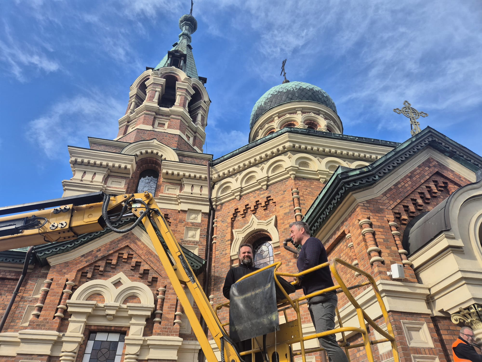 Rozpoczęły się prace wysokościowe przy remoncie elewacji naszej cerkwi.